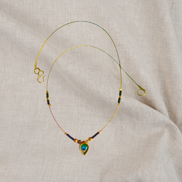 Peacock Feather Pendant Mangalsutra – Minimal Black Beads Gold Finish Chain